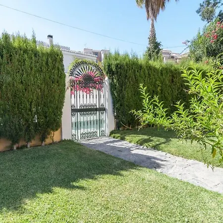 En Casa Centrica Con Piscina Almuñécar